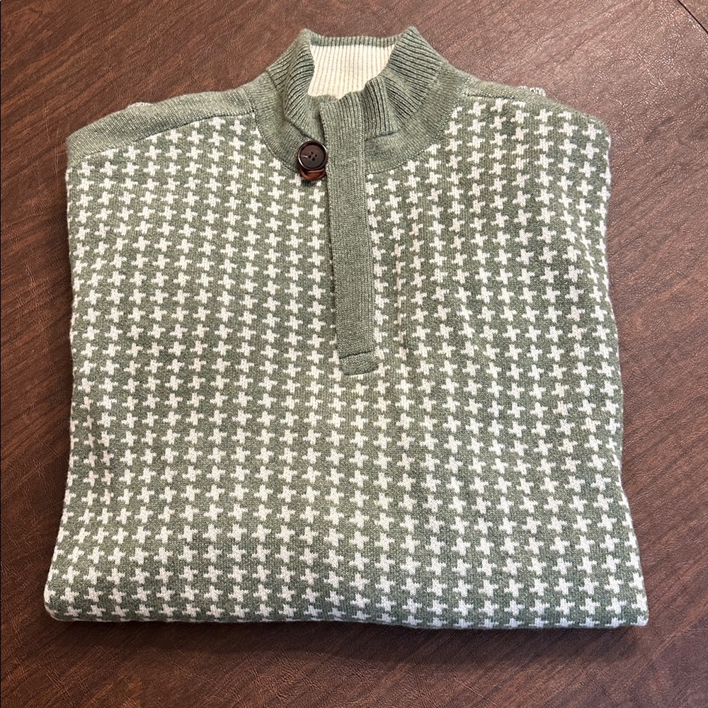 Tom James Cashmere Quarter Zip Turtleneck Sweater